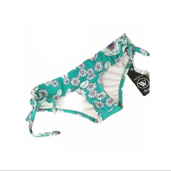 Wildfox Swim Bikini Ruched Bottom - Picture 2 of 7